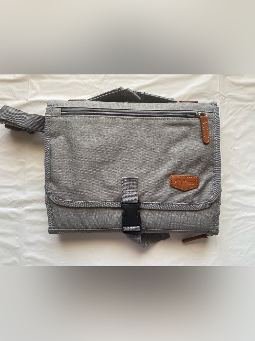 Alatino Gray Portable Baby Diaper Changing Pad Detachable Travel Clutch